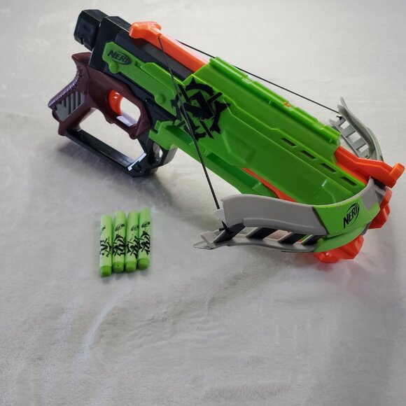 NERF Zombie Crossfire Crossbow Blaster Gun w/4 Darts - Picture 5 of 7